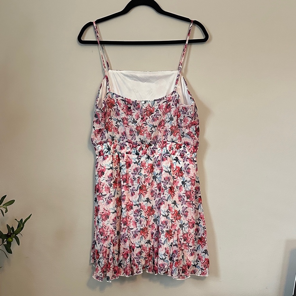 Trixxi Pink and White Floral Mini Dress - Picture 5 of 5